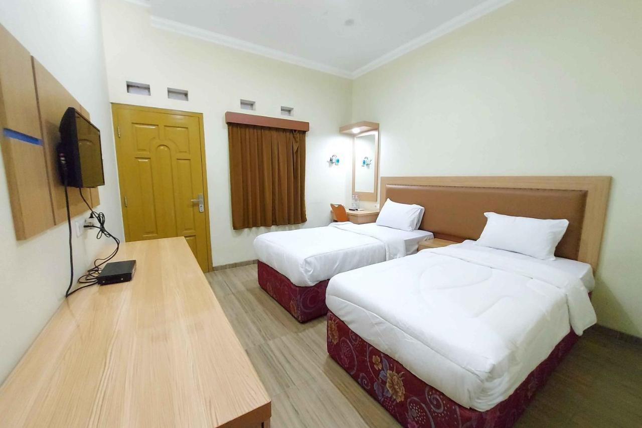 Homestay Fifa Syariah Pati Near Rsud Raa Soewondo Exterior foto
