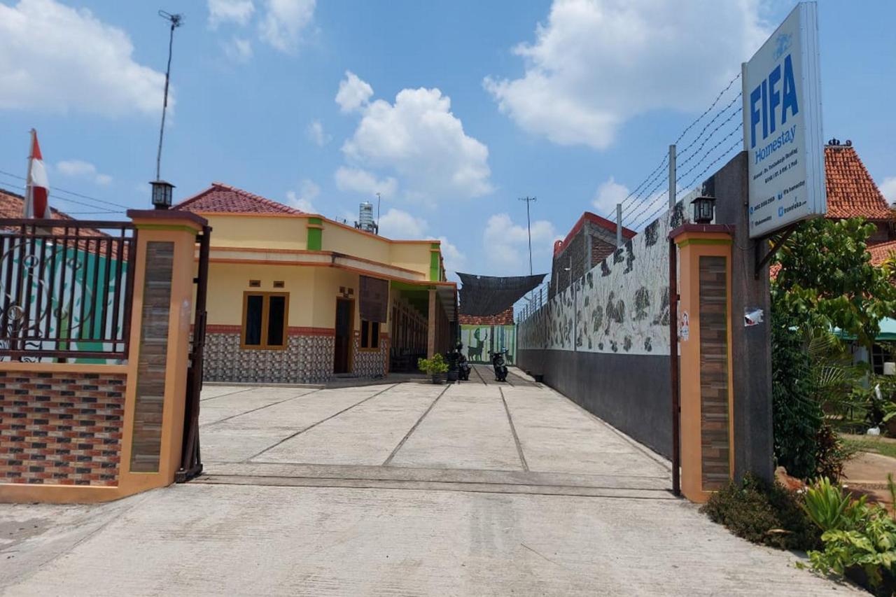 Homestay Fifa Syariah Pati Near Rsud Raa Soewondo Exterior foto